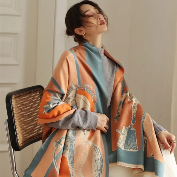 ⭐HP⭐Elegant Cashmere Shawl - Picture 7 of 8